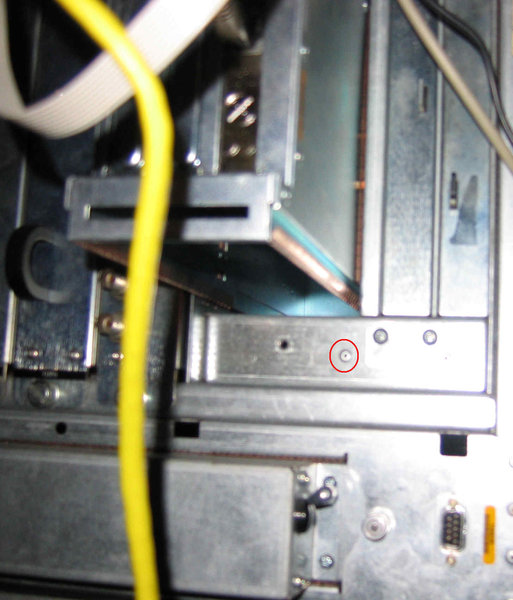 Onyx2ds_Chassis_rivet_bad.jpg