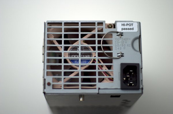 o2_psu_fan.jpg